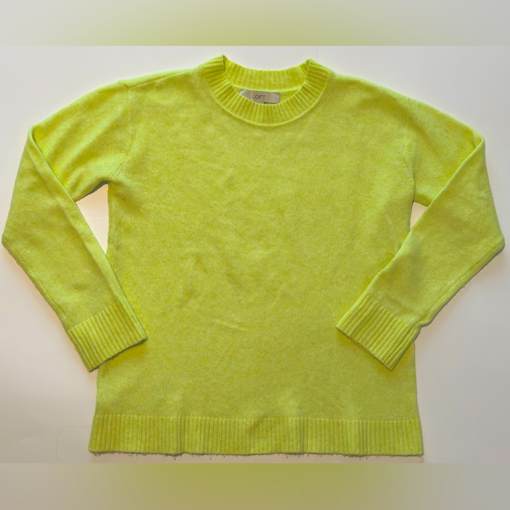 LOFT Sweater Size Medium